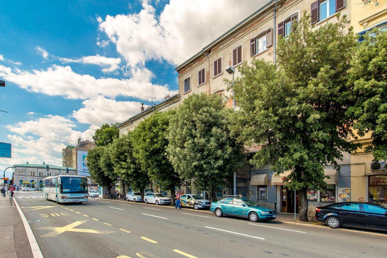Apartments Carpathia Rijeka Exteriör bild