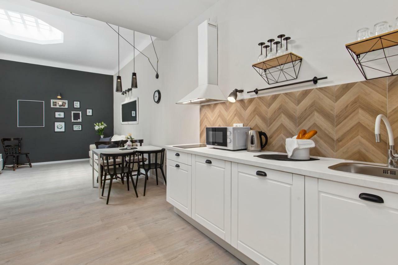 Apartments Carpathia Rijeka Exteriör bild